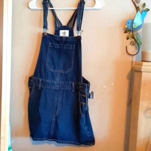Overall skirt